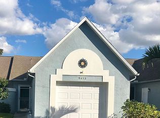 9483 Tara Cay Dr #2, Seminole, FL 33776