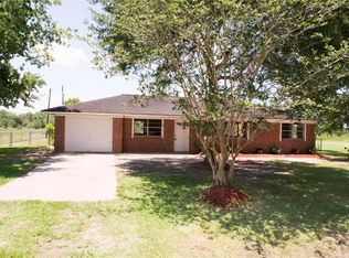 419 County Road 243, Angleton, TX 77515
