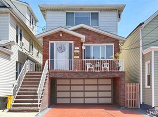 72 Grant St, Fairview, NJ 07022