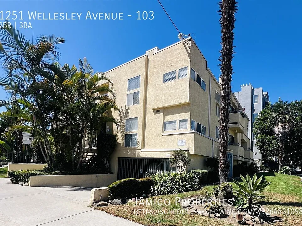 1251 Wellesley Ave #103