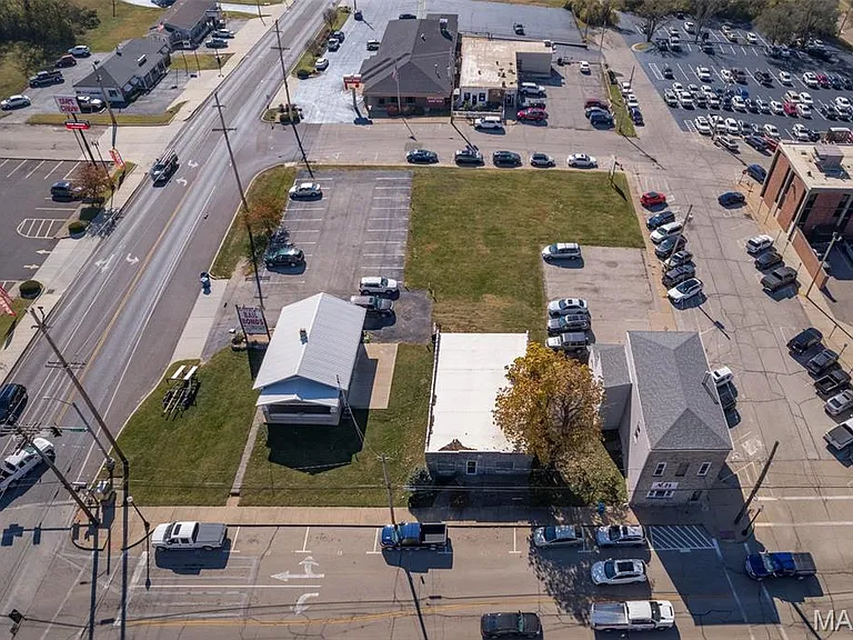 250 Main St — Photo 11