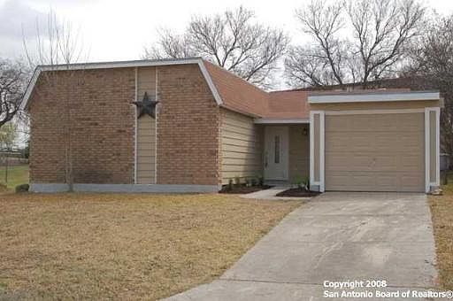 1st image of 110 Lost Forest Dr