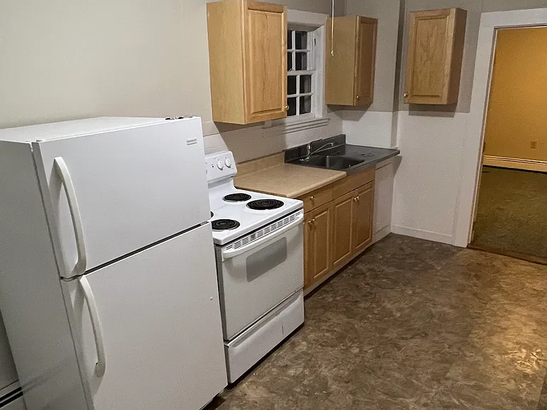 174 Main St #1R — Photo 1