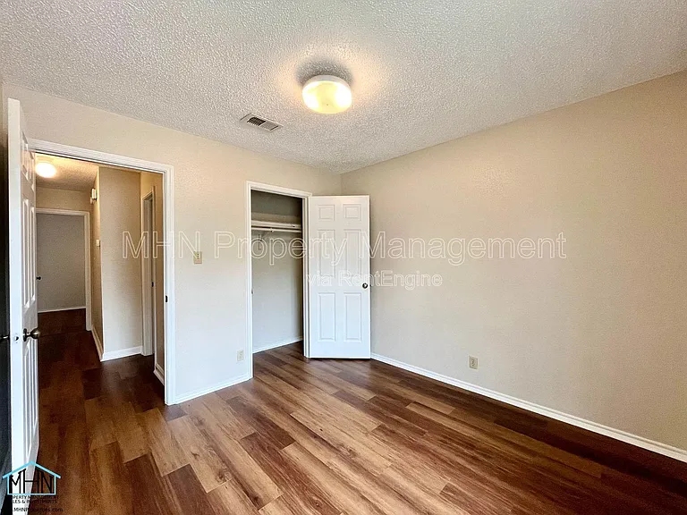1627 Firwick Dr — Photo 19