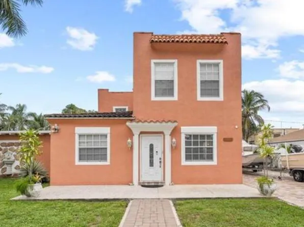 933 Almeria Road, West Palm Beach, FL 33405