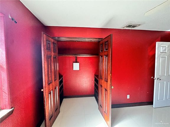 5th image of 1804 Oasis Dr Unit 308