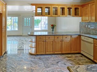 10320 Odell Ave, Sunland, CA 91040