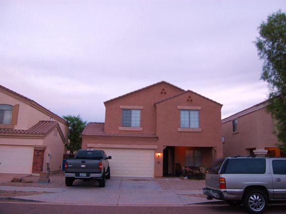 4th image of 3240 W Huntington Dr