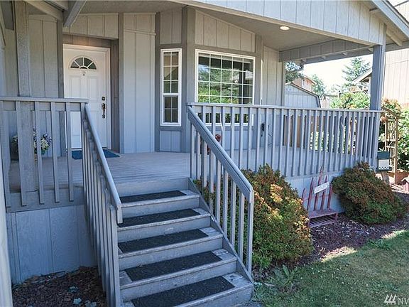3rd image of 1037 Shadberry Ct SE