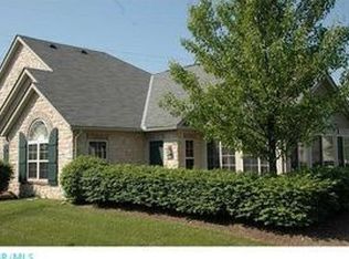 6972 Falls View Cir, Delaware, OH 43015