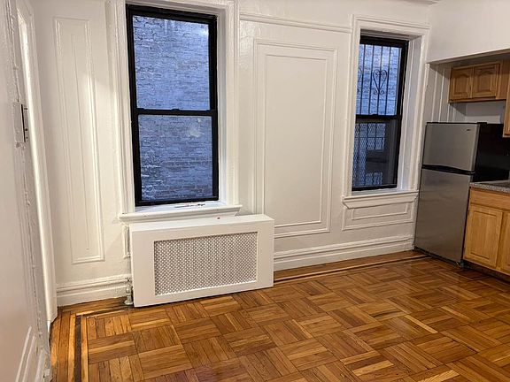3rd image of 517 W 161st St #3A