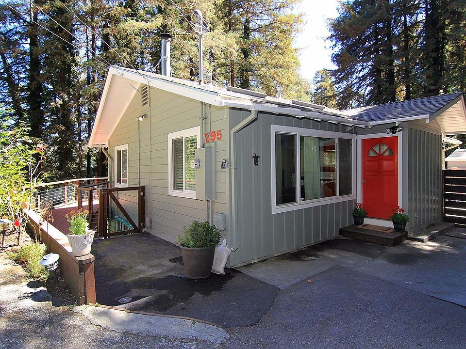 1st image of 295 Park Dr