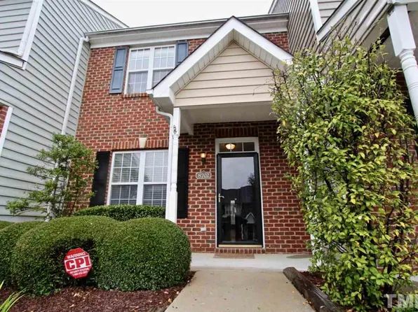 8702 Leeds Forest Ln, Raleigh, NC 27615