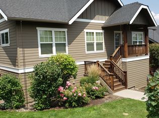 3549 SW Salmon Ave, Redmond, OR 97756