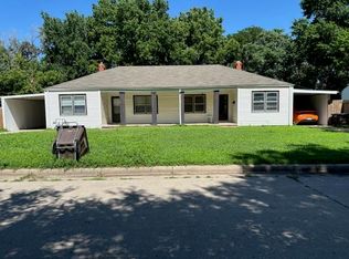 2216-2218 S Greenwood St, Wichita, KS 67211