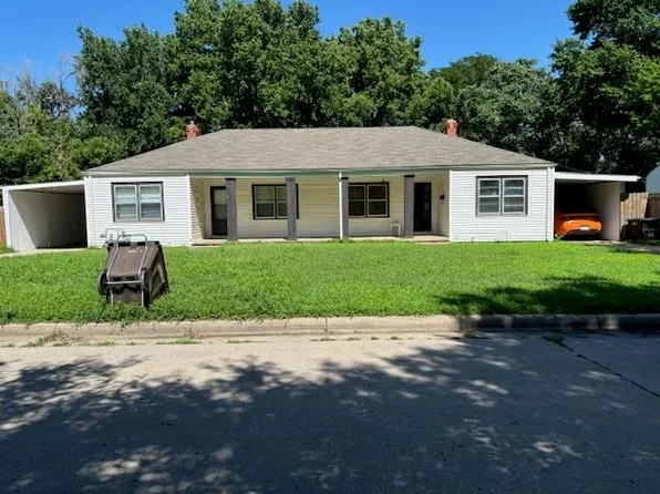 2216-2218 S Greenwood St, Wichita, KS 67211