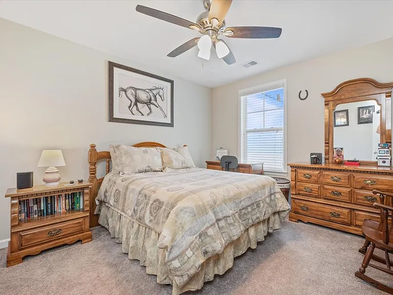 329 Sonoma Dr — Photo 17