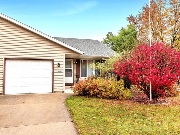 2027 Woodlawn AVENUE, West Bend, WI 53090