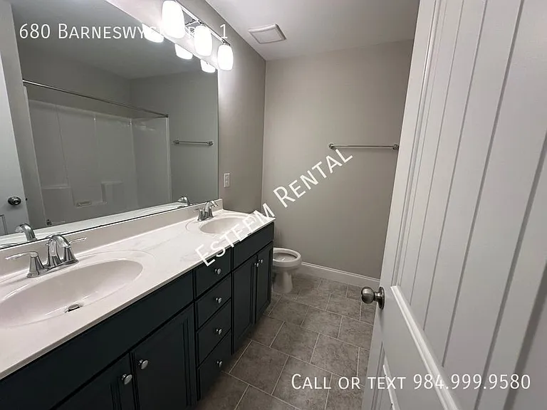 680 Barneswyck Dr #1 — Photo 24