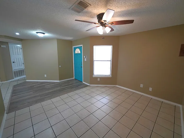 3512 Davenport — Photo 7