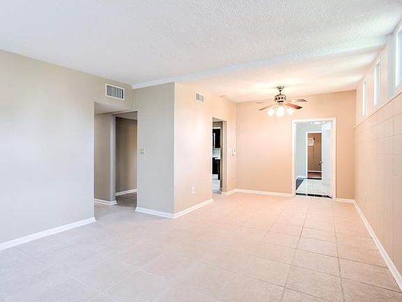 4th image of 6627 Cocos Dr