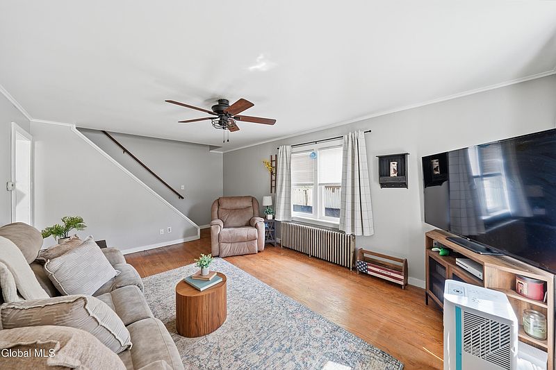 3rd image of 3256 Williams Street