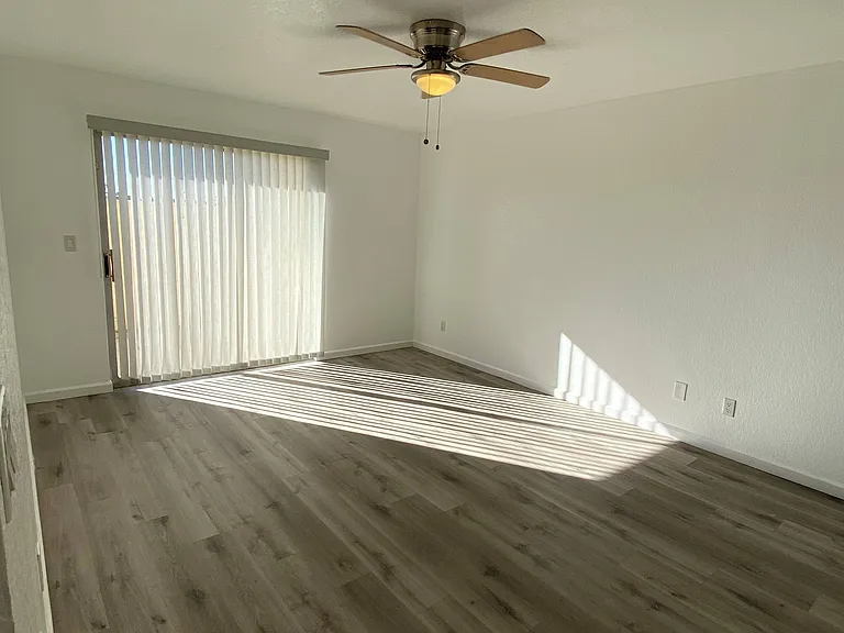 1123 Ramar Road — Photo 11