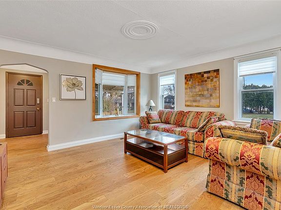 2nd image of 6095 Short Disputed Rd