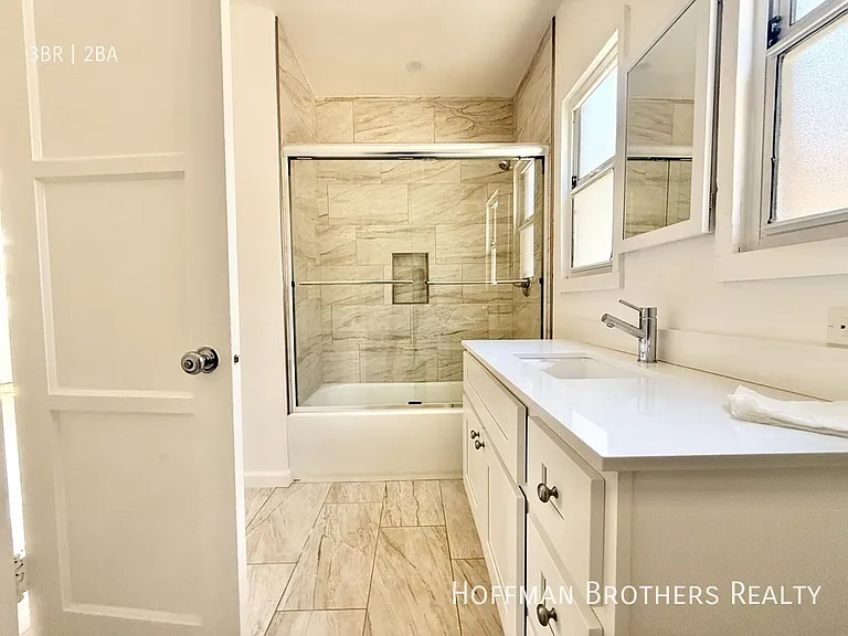 624 N Sycamore Ave #624 — Photo 6