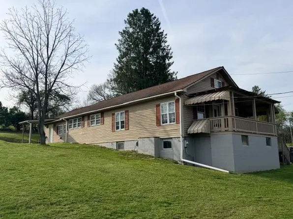275 Coal River Rd, River Rd, WV 25844