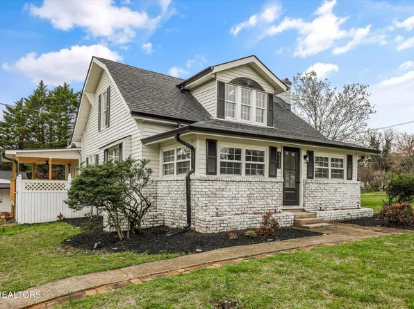 5025 Inskip Rd, Knoxville, TN 37912