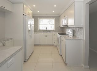 9461 Sunrise Lakes Blvd APT 308, Sunrise, FL 33322