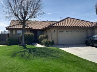 8012 Moonrise Ct, Bakersfield, CA 93307
