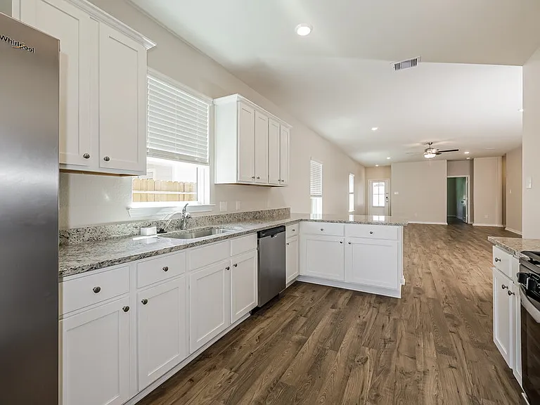 16427 Honeysuckle Hill Dr — Photo 6