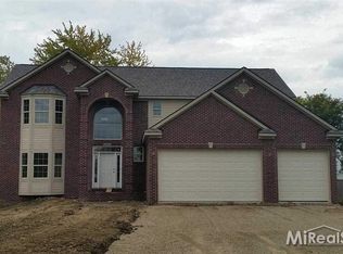 3162 John #R, Troy, MI 48083