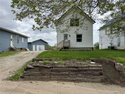 1609 11th Ave, Belle Plaine, IA, 52208