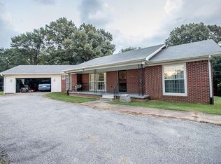 934 Esquire Estes Rd, Humboldt, TN 38343