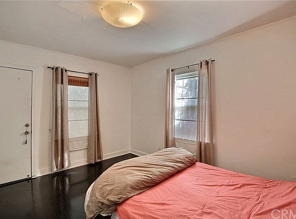4th image of 3944 Beethoven St
