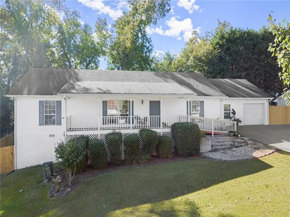 2130 Westhaven Dr, Gainesville, GA 30501