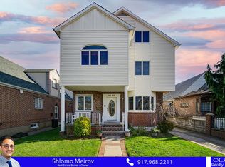 68-35 147th St, Flushing, NY 11367