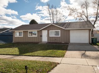 703 Yates Ave, Romeoville, IL 60446