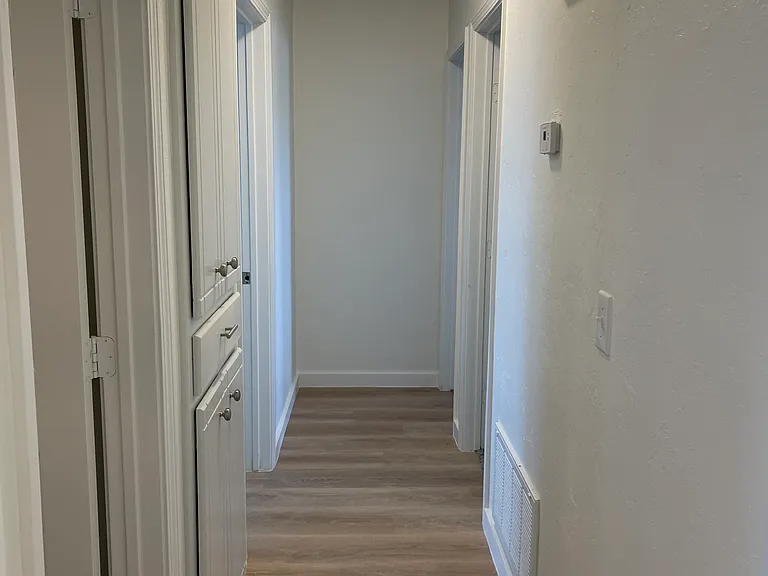 504 Pinewood Dr — Photo 16