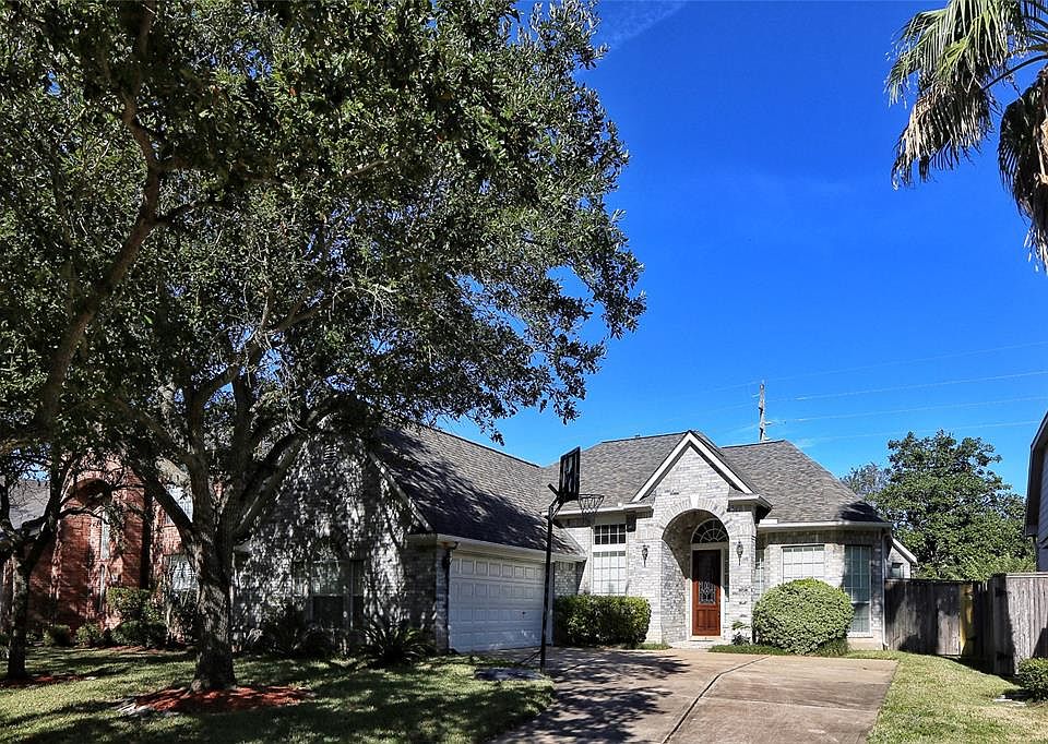 1st image of 5918 Brook Bend Dr