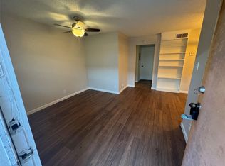 2401 Manor Rd APT 118, Austin, TX 78722