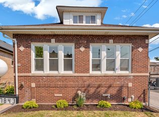 7843 S Clyde Ave, Chicago, IL 60649