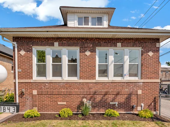 7843 S Clyde Ave, Chicago, IL 60649