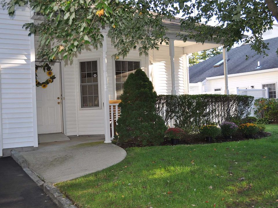 1st image of 56 Oyster Cove Ln