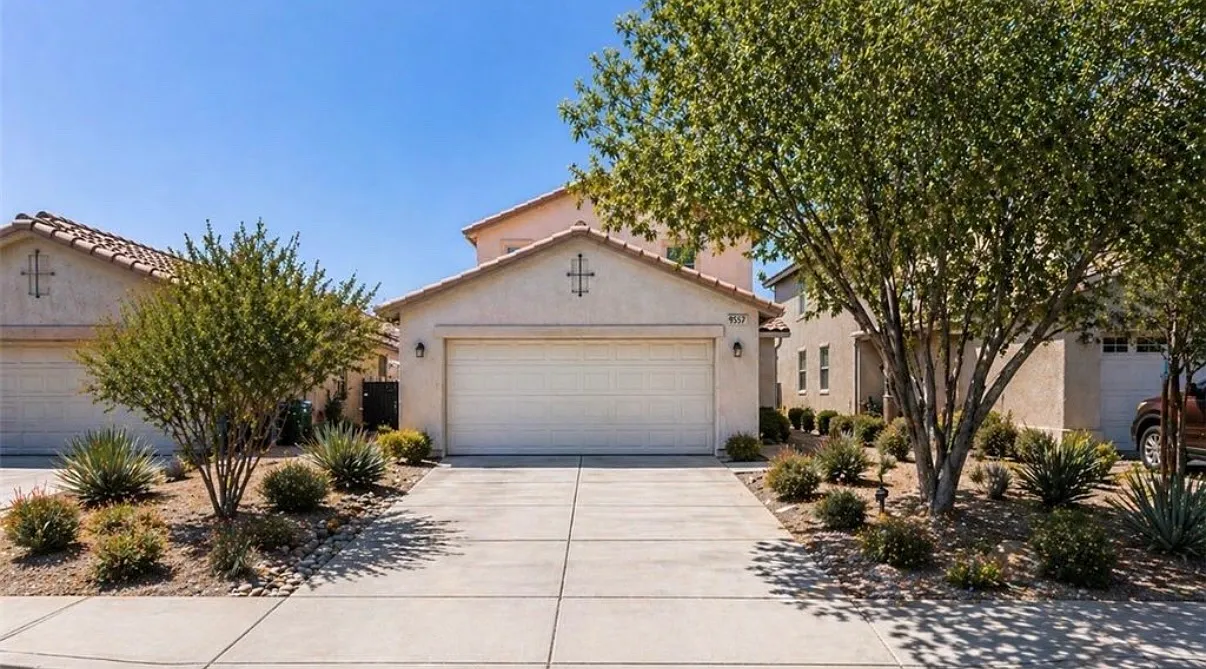 3 bed, 1733 sqft, $2,500 — Photo 1