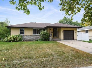 706 7th Ave W, Shakopee, MN 55379