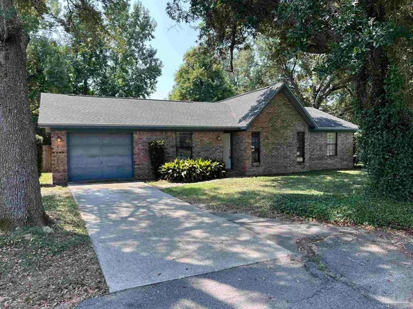 5704 Audubon Dr, Pensacola, FL 32504